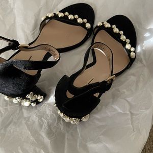 Stuart weitzman pearl heels